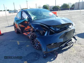 2022 Tesla Model Y Performance with VIN 7SAYGDEF5NF336693, listed as a IAAI auction lot 41805752 with 42,009 mi miles and . Bid and sale history available at DreamBid. Image 1.