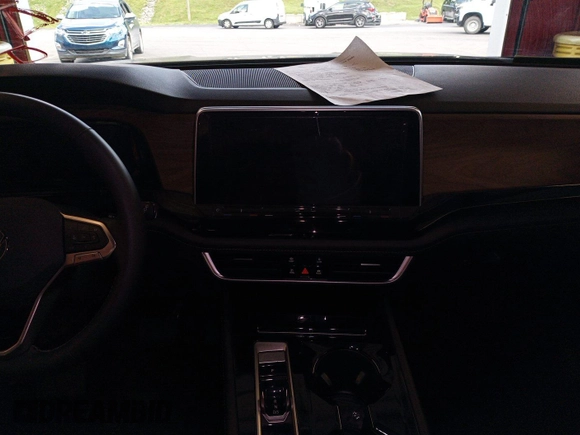 2024 Volkswagen Atlas SE with VIN 1V2HR2CAXRC567612, listed as a IAAI auction lot 42678513 with 19,523 mi miles and . Bid and sale history available at DreamBid. Image 8.