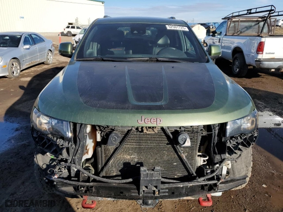 2019 Jeep Grand Cherokee Trailhawk with VIN 1C4RJFLT1KC774756, listed as a Copart auction lot 52591725 with 96,686 mi miles and Salvage Title. Bid and sale history available at carsss.com. Image 5.