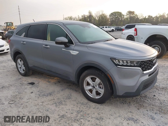 2022 Kia Sorento LX with VIN 5XYRG4LC8NG122154, listed as a IAAI auction lot 41867453 with 15,619 mi miles. Bid and sale history available at carsss.com. Image 1.