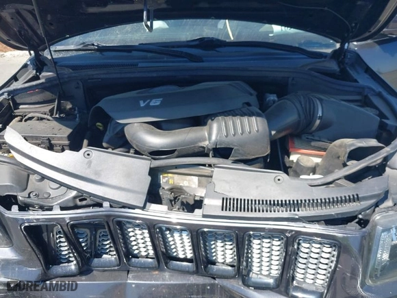 2015 Jeep Grand Cherokee Altitude with VIN 1C4RJFAG8FC954649, listed as a IAAI auction lot 41906591 with 76,804 mi miles. Bid and sale history available at carsss.com. Image 10.