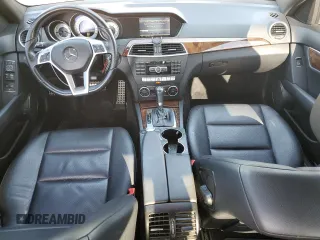 2013 Mercedes-Benz C 300 Sport с VIN WDDGF8AB1DG073490, выставлен на аукционе Copart как лот 54422695 с пробегом 99 047 миль миль и Списание • Salvage title. История ставок и продаж доступна на DreamBid. Изображение 8.