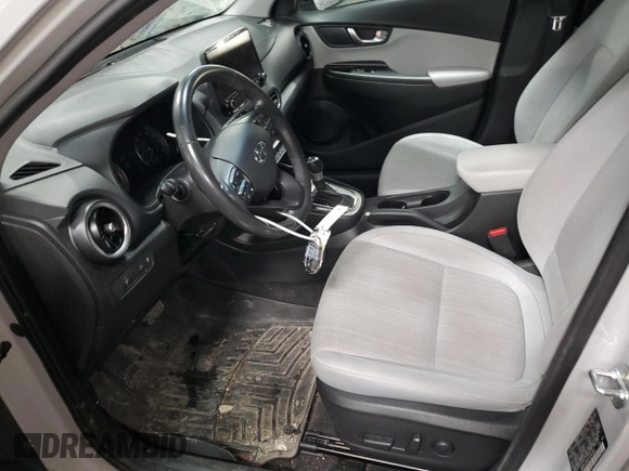 2023 Hyundai Kona SEL with VIN KM8K3CAB5PU946983, listed as a Copart auction lot 52311165 with 27,141 mi miles and Salvage Title. Bid and sale history available at DreamBid. Image 7.