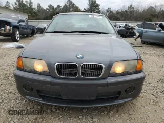 2001 BMW 3 Series 330i with VIN WBAAV53401FT01378, listed as a Copart auction lot 47212715 with 185,463 mi miles and Salvage Title. Bid and sale history available at carsss.com. Image 5.