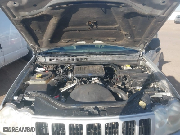 2006 Jeep Grand Cherokee Laredo with VIN 1J4HR48N46C309827, listed as a IAAI auction lot 41478173 with 179,278 mi miles. Bid and sale history available at carsss.com. Image 10.