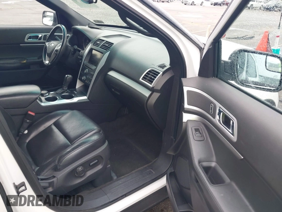 2012 Ford Explorer XLT with VIN 1FMHK8D84CGA82303, listed as a IAAI auction lot 42417951 with 164,687 mi miles and . Bid and sale history available at DreamBid. Image 5.