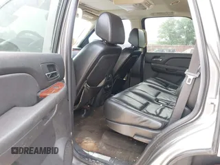 2007 Chevrolet Tahoe LT z VIN 1GNFC13007J351246, wystawiony jako IAAI lot #42270462 z przebiegiem 251 349 mil mil oraz . Historia ofert i sprzedaży dostępna na DreamBid. Obrazek 8.