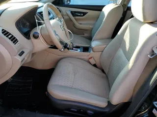 2017 Nissan Altima SV z VIN 1N4AL3AP9HC493525, wystawiony jako Copart lot #43763815 z przebiegiem 180 058 mil mil oraz Szkoda całkowita • Salvage title. Historia ofert i sprzedaży dostępna na DreamBid. Obrazek 7.
