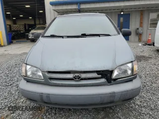 1999 Toyota Sienna LE with VIN 4T3ZF13C6XU150735, listed as a Copart auction lot 44652605 with 120,284 mi miles and Clean Title. Bid and sale history available at carsss.com. Image 5.