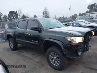2017 Toyota Tacoma SR5 with VIN 3TMAZ5CN5HM043482, listed as a IAAI auction lot 41613811 with 114,795 mi miles and . Bid and sale history available at carsss.com. Image 13.