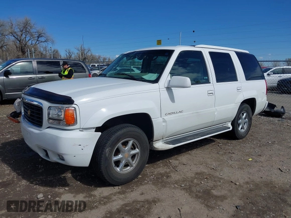 1999 Cadillac Escalade with VIN 1GYEK13R0XR415674, listed as a IAAI auction lot 40003144 with 80,959 mi miles and . Bid and sale history available at DreamBid. Image 2.
