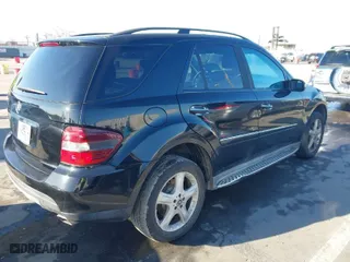 2008 Mercedes-Benz M-Class 3.5L with VIN 4JGBB86E58A385268, listed as a IAAI auction lot 41761101 with 109,184 mi miles. Bid and sale history available at carsss.com. Image 4.