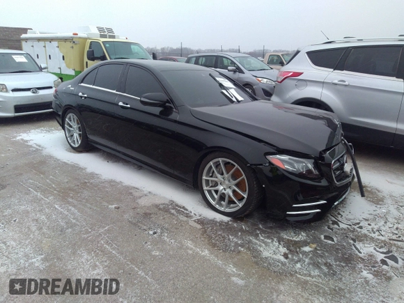 2019 Mercedes-Benz E 450 with VIN WDDZF6JBXKA578859, listed as a IAAI auction lot 35463261 with 32,553 mi miles and . Bid and sale history available at DreamBid. Image 1.
