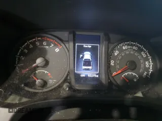 2021 Toyota Tacoma SR with VIN 3TYAX5GN4MT030480, listed as a Copart auction lot 58180125 with 62,279 mi miles and Clean title. Bid and sale history available at DreamBid. Image 9.