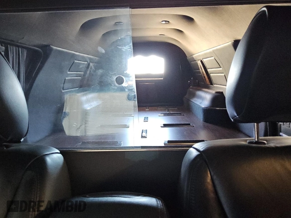 2011 Cadillac DTS Professional Funeral Coach z VIN 1GE8K8C68BU500096, wystawiony jako Copart lot #87599435 z przebiegiem 64 600 mil mil oraz Czysty tytuł • Clean title. Historia ofert i sprzedaży dostępna na DreamBid. Obrazek 10.