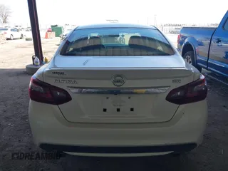 2017 Nissan Altima SR with VIN 1N4AL3AP9HC166428, listed as a IAAI auction lot 41955725 with 52,826 mi miles and . Bid and sale history available at carsss.com. Image 17.
