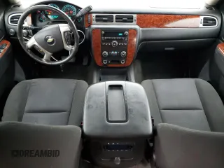 2013 Chevrolet Tahoe LS с VIN 1GNSKAE09DR219596, выставлен на аукционе Copart как лот 84845134 с пробегом Не указан миль и Чистый • Clean title. История ставок и продаж доступна на DreamBid. Изображение 8.
