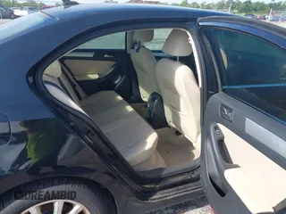 2014 Volkswagen Jetta SE with VIN 3VWD07AJ6EM413088, listed as a IAAI auction lot 42541755 with 163,278 mi miles and . Bid and sale history available at DreamBid. Image 8.