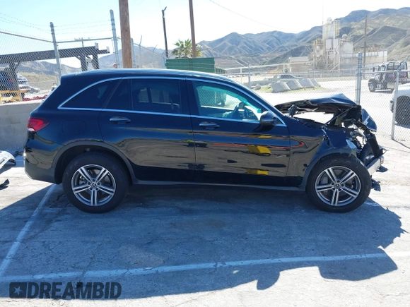 2021 Mercedes-Benz GLC with VIN W1N0G8DB6MF868330, listed as a IAAI auction lot 41835838 with 1 mi miles. Bid and sale history available at carsss.com. Image 14.