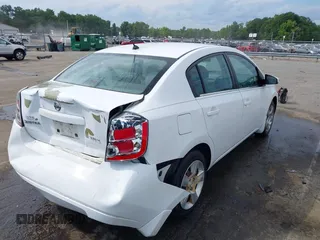 2007 Nissan Sentra S with VIN 3N1AB61E67L626700, listed as a IAAI auction lot 42461720 with 173,360 mi miles and . Bid and sale history available at DreamBid. Image 4.