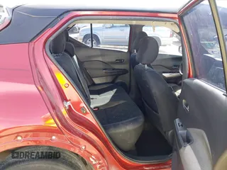 2018 Nissan Kicks S with VIN 3N1CP5CU5JL525597, listed as a IAAI auction lot 41485867 with 100,840 mi miles. Bid and sale history available at carsss.com. Image 8.