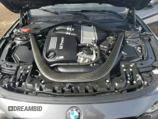 2016 BMW M4 z VIN WBS3R9C53GK338336, wystawiony jako Copart lot #50939815 z przebiegiem 81 818 mil mil oraz Szkoda całkowita • Salvage title. Historia ofert i sprzedaży dostępna na DreamBid. Obrazek 11.