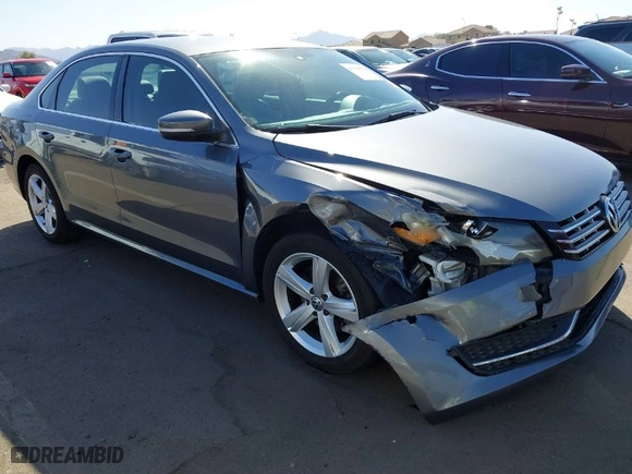 2014 Volkswagen Passat SE w/Sunroof with VIN 1VWBT7A34EC110750, listed as a IAAI auction lot 41754525 with 101,416 mi miles. Bid and sale history available at carsss.com. Image 6.