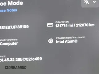 2018 Tesla Model 3 Long Range Battery z VIN 5YJ3E1EB7JF135199, wystawiony jako IAAI lot #41580853 z przebiegiem 131 774 mil mil oraz . Historia ofert i sprzedaży dostępna na DreamBid. Obrazek 7.