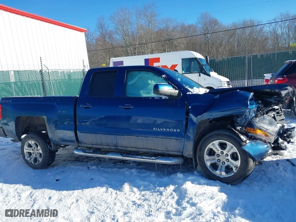 2018 Chevrolet Silverado 1500 LT with VIN 1GCVKRECXJZ202283, listed as a IAAI auction lot 41363873 with 86,955 mi miles. Bid and sale history available at carsss.com. Image 13.