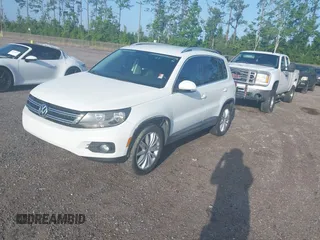 2014 Volkswagen Tiguan SE с VIN WVGAV3AX0EW598528, выставлен на аукционе IAAI как лот 42453851 с пробегом 141 869 миль миль и . История ставок и продаж доступна на DreamBid. Изображение 2.