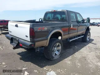 2005 Ford Super Duty F-250 XL with VIN 1FTSW21P75EC79181, listed as a IAAI auction lot 42098923 with 198,999 mi miles. Bid and sale history available at carsss.com. Image 4.