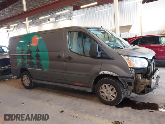 2020 Ford Transit Cargo z VIN 1FTBR1Y87LKA77794, wystawiony jako IAAI lot #41808611 z przebiegiem 70 047 mil mil oraz . Historia ofert i sprzedaży dostępna na DreamBid. Obrazek 14.