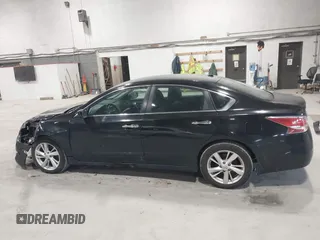 2014 Nissan Altima 2.5 S with VIN 1N4AL3AP4EC279831, listed as a IAAI auction lot 41863218 with 155,410 mi miles. Bid and sale history available at carsss.com. Image 14.
