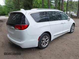 2018 Chrysler Pacifica Limited с VIN 2C4RC1GG7JR149276, выставлен на аукционе IAAI как лот 42118109 с пробегом 106 470 миль миль и . История ставок и продаж доступна на DreamBid. Изображение 4.
