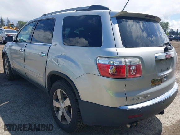 2010 GMC Acadia SLT1 z VIN 1GKLVMED1AJ139006, wystawiony jako IAAI lot #42232651 z przebiegiem 156 158 mil mil oraz . Historia ofert i sprzedaży dostępna na DreamBid. Obrazek 3.