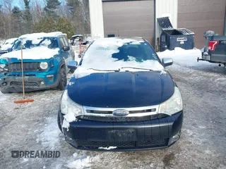2009 Ford Focus SEL with VIN 1FAHP37N49W111099, listed as a IAAI auction lot 41502124 with 183,401 mi miles. Bid and sale history available at carsss.com. Image 6.