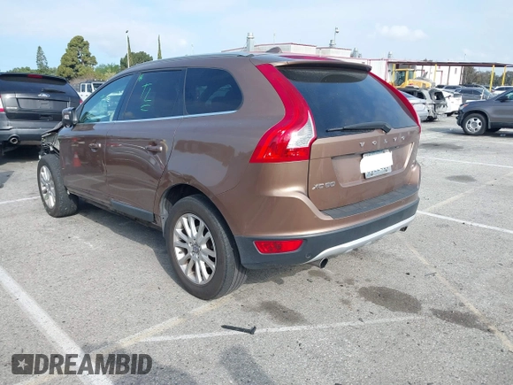 2010 Volvo XC60 3.0T с VIN YV4992DZ2A2019511, выставлен на аукционе IAAI как лот 41890532 с пробегом 161 493 миль миль и . История ставок и продаж доступна на DreamBid. Изображение 3.