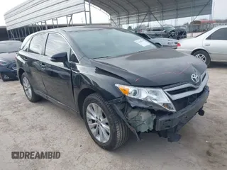 2014 Toyota Venza LE with VIN 4T3ZA3BB3EU085147, listed as a IAAI auction lot 41629043 with 233,547 mi miles. Bid and sale history available at carsss.com. Image 1.