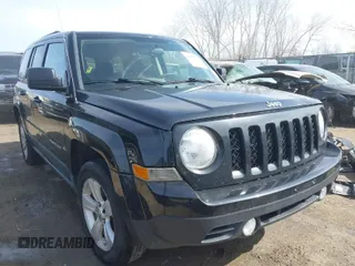 2011 Jeep Patriot Latitude with VIN 1J4NT1GB1BD171145, listed as a IAAI auction lot 41867762 with 155,296 mi miles. Bid and sale history available at carsss.com. Image 1.