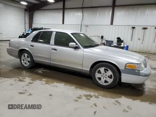 2011 Ford Crown Victoria LX z VIN 2FABP7EV0BX127312, wystawiony jako Copart lot #48760735 z przebiegiem 109 227 mil mil oraz Szkoda całkowita • Salvage title. Historia ofert i sprzedaży dostępna na DreamBid. Obrazek 4.