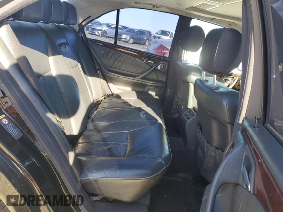2001 Mercedes-Benz E-Class with VIN WDBJF70JX1B327997, listed as a Copart auction lot 87650175 with 268,045 mi miles and Salvage Title. Bid and sale history available at carsss.com. Image 10.