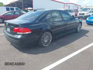 2008 BMW 7 Series 750i with VIN WBAHL83518DT11907, listed as a IAAI auction lot 42553319 with 185,925 mi miles and . Bid and sale history available at DreamBid. Image 4.