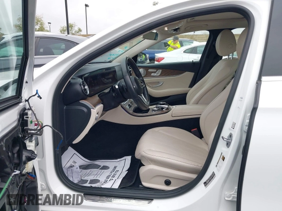 2020 Mercedes-Benz E 350 with VIN WDDZF8DB4LA745452, listed as a IAAI auction lot 42164224 with 53,934 mi miles and . Bid and sale history available at DreamBid. Image 5.