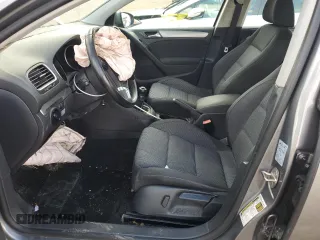 2013 Volkswagen Golf TDI w/Sunroof & Nav z VIN WVWNM7AJ0DW125559, wystawiony jako Copart lot #50438254 z przebiegiem 73 133 mil mil oraz Szkoda całkowita • Salvage title. Historia ofert i sprzedaży dostępna na DreamBid. Obrazek 7.
