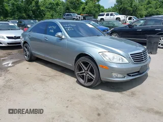 2007 Mercedes-Benz S 550 z VIN WDDNG71X87A067073, wystawiony jako IAAI lot #42475122 z przebiegiem 166 128 mil mil oraz . Historia ofert i sprzedaży dostępna na DreamBid. Obrazek 1.