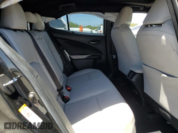 2019 Lexus UX 200 with VIN JTHY3JBHXK2017333, listed as a Copart auction lot 58220535 with 64,044 mi miles and Salvage title. Bid and sale history available at DreamBid. Image 11.