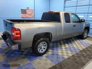 2008 Chevrolet Silverado 1500 Work Truck with VIN 1GCEC19CX8Z115213, listed as a Copart auction lot 44026785 with 297,562 mi miles and Clean Title. Bid and sale history available at carsss.com. Image 3.