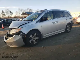 2013 Honda Odyssey Touring with VIN 5FNRL5H97DB058127, listed as a Copart auction lot 88650855 with 200,575 mi miles and Salvage Title. Bid and sale history available at carsss.com. Image 1.