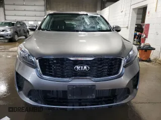 2019 Kia Sorento LX with VIN 5XYPGDA52KG442741, listed as a Copart auction lot 52457625 with 184,067 mi miles and Clean Title. Bid and sale history available at DreamBid. Image 5.
