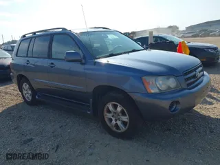 2002 Toyota Highlander with VIN JTEGF21A020062948, listed as a IAAI auction lot 40066189 with 227,639 mi miles. Bid and sale history available at carsss.com. Image 1.